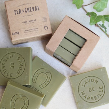 Fer-a-Cheval-soap-1.jpg